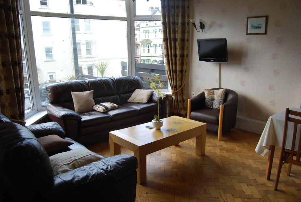 Rosslyn Hotel Douglas Buitenkant foto