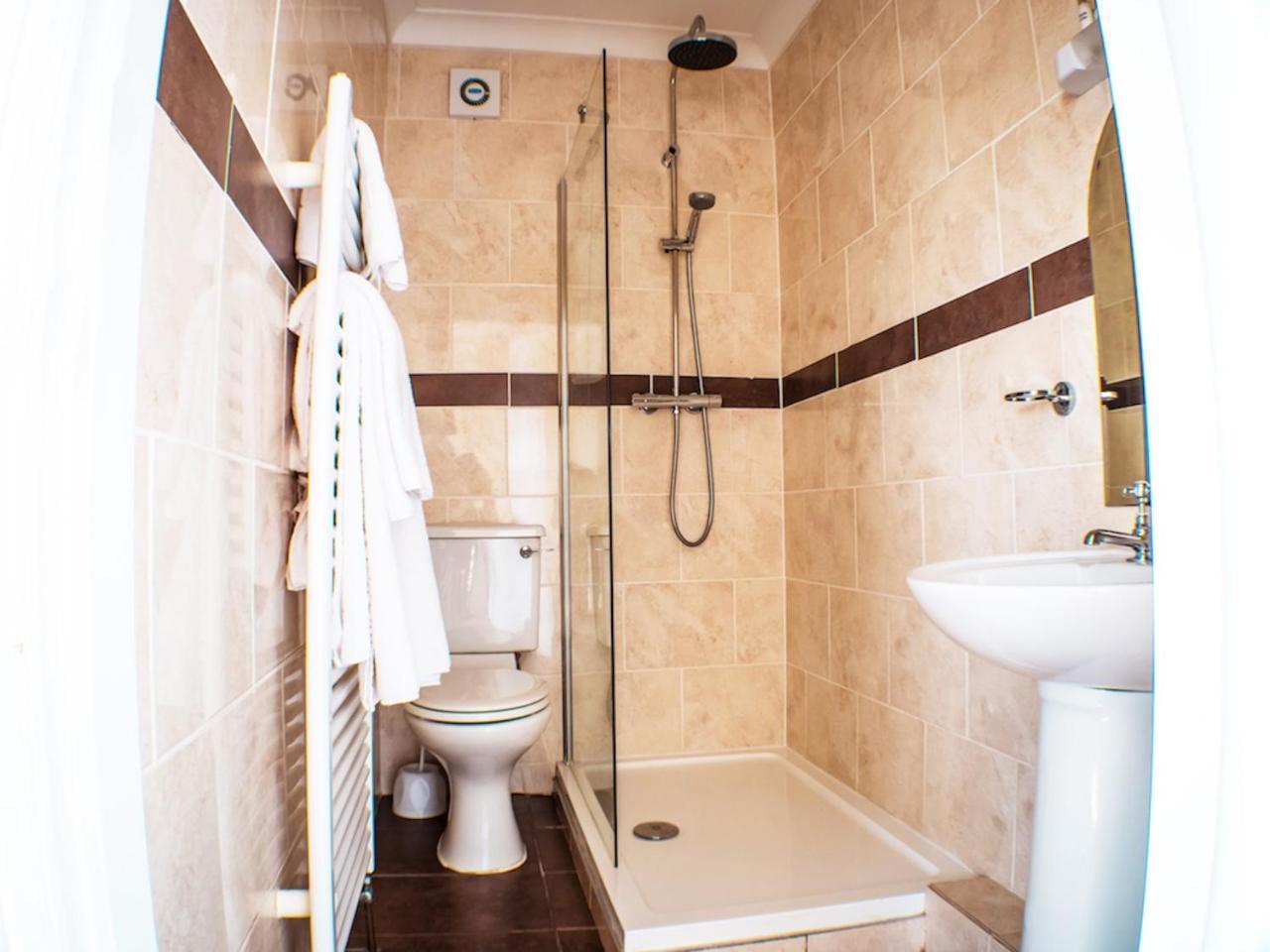 Rosslyn Hotel Douglas Buitenkant foto